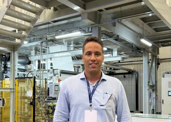 Sindgrafica-CE presente na inauguração da laminadora mais moderna do mundo