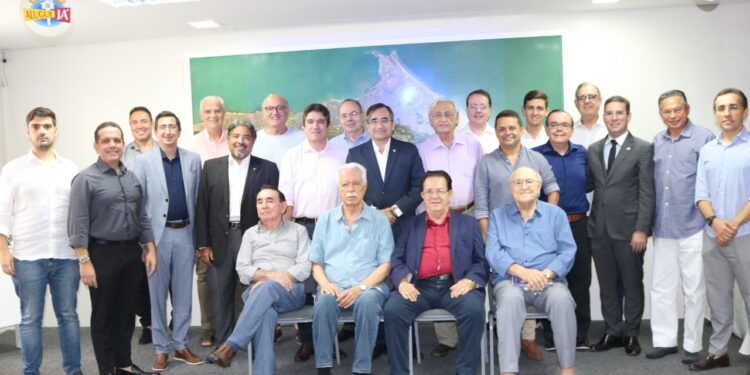 Amigos em Ação empossa 11 novos conselheiros