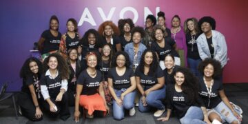 Projeto Diva instrumentaliza compromisso antirracista da Avon