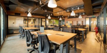 Hub Plural firma parceria inédita com o grupo global IWG para atender o volume da procura na região