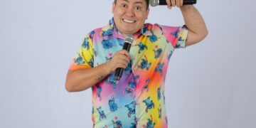Humorista Titela celebra 20 anos de carreira com espetáculo especial no Teatro RioMar Fortaleza