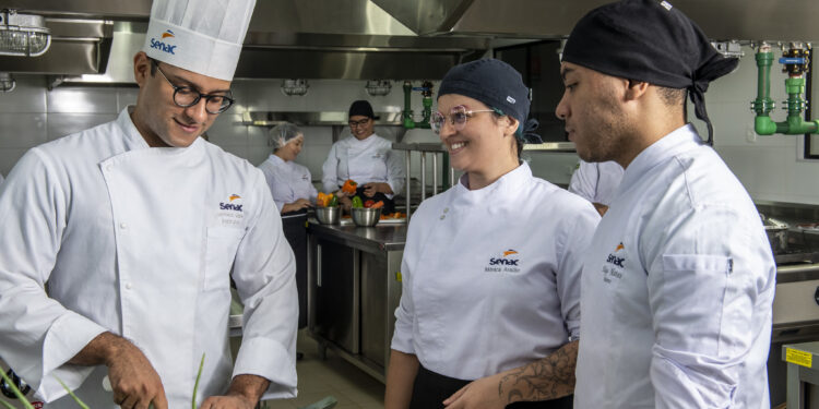 Senac Ceará realiza workshops gratuitos no Festival do Escargot e Frutos do Mar