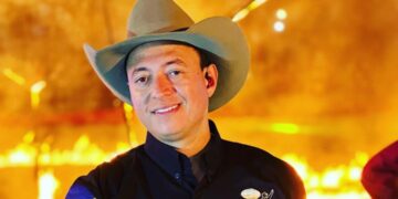 Principal locutor de rodeios do país, Cuiabano Lima participa da Vaquejada de Itapebussu