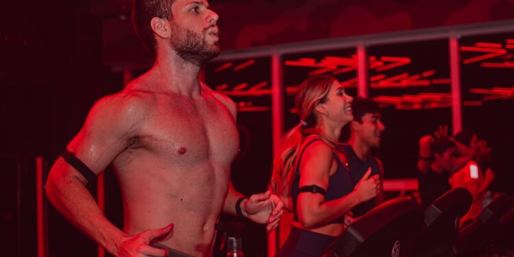 Grupo Greenlife aposta em modalidade de treino inspirada em exercícios militares