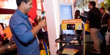 Sou Tech estreia na Equipotel destacando robôs para atendimento, delivery e hospitalidade