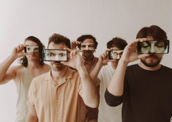 Sulamericana lança seu primeiro álbum no Teatro São José