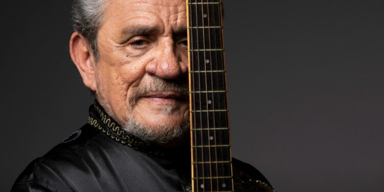 Zé Ramalho convida público para show inédito em Fortaleza na próxima semana