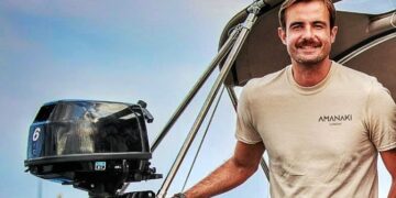 Ator Max Fercondini lança livro ‘Mar Calmo Não Faz Bom Marinheiro’ em Fortaleza
