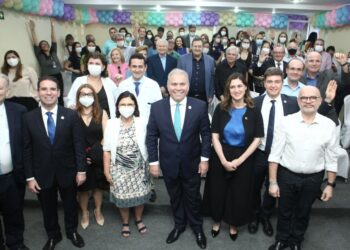 Ministro da Saúde, Marcelo Queiroga e a Ministra da Mulher, da Família e dos Direitos Humanos, Cristiane Britto, visitam o Sopai Hospital Infantil Filantrópico na tarde desta segunda-feira (12)