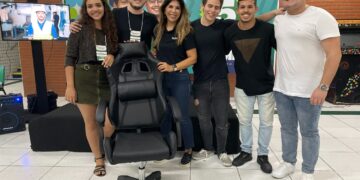 Hackathon: iniciativa da ibyte traz momento de imersão tecnológica na experiência fígital para estudantes universitários