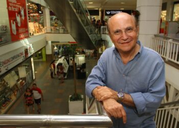 Empreendedor do Shopping Benfica, João Soares Neto é homenageado pela sua contribuição para o fomento à cultura