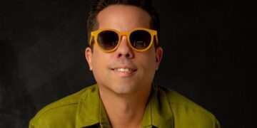 DJ Tai é convidado para o show da banda Maneva