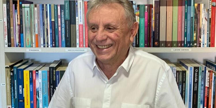 Livro As Cores dos Extremos será lançado na Livraria Leitura do Shopping Del Paseo