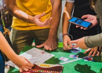 Mutirão para troca de figurinhas da Copa do Mundo nesse final de semana