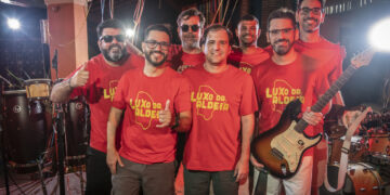 Luxo da Aldeia celebra 15 anos e reencontro após 2 anos em razão da pandemia em webdoc dirigido por Gustavo Portela