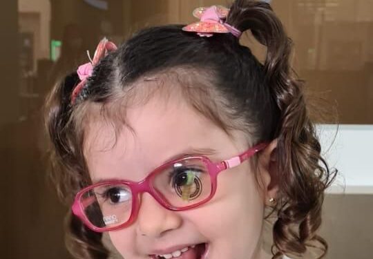 Pais precisam estar atentos ao comportamento visual dos filhos, alerta especialista