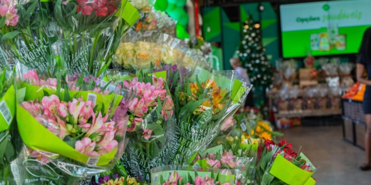 PÃO DE AÇÚCAR OFERECE OPÇÕES DE FLORES PARA O DIA DE FINADOS