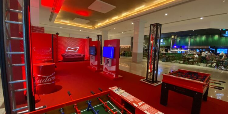 RioMar Fortaleza recebe espaço Arena Bud já no clima da Copa do Mundo