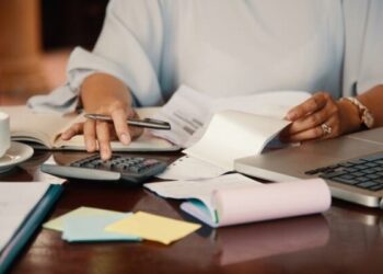 Contas de fim de ano: como se preparar para o trimestre de maiores gastos