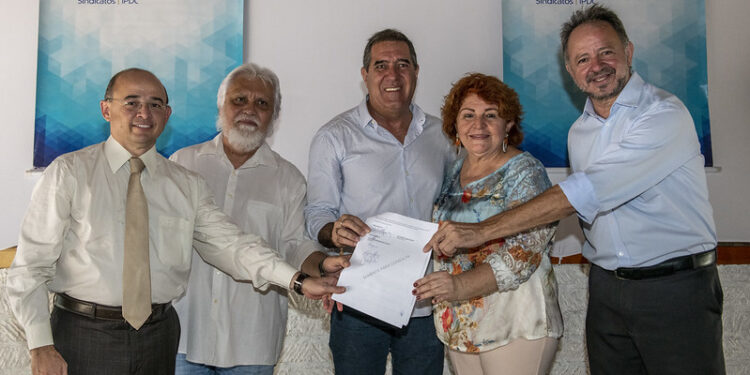 Fecomércio e Sebrae assinam convênio  para valorização do potencial turístico da Praia do Futuro