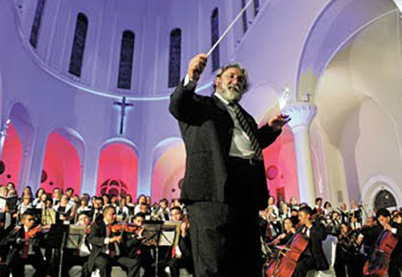 Maestro Poty e Orquestra encerram nesta quinta-feira as apresentações do BS Christmas