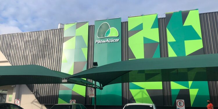 Lojas do Pão de Açúcar e Mercado Extra de Fortaleza não irão funcionar no dia 1º de janeiro