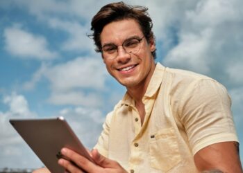 Zefirelli recruta novos licenciados digitais; renda pode chegar a R$ 10 mil