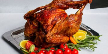 Supermercado Pinheiro lança encomenda de aves natalinas para atender confraternizações