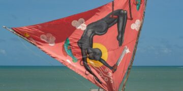 Muita arte, cor e regata na Praia do Pecém neste domingo (17)