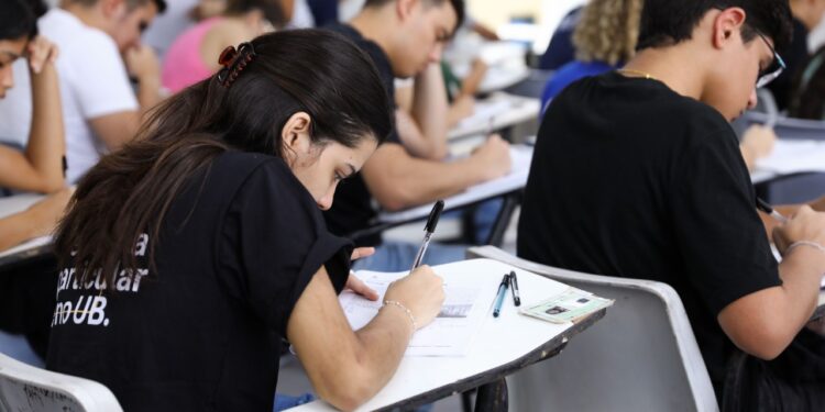 É hora de preparar sua documentação: inscrições para edital de bolsas filantrópicas da Unifor estão chegando