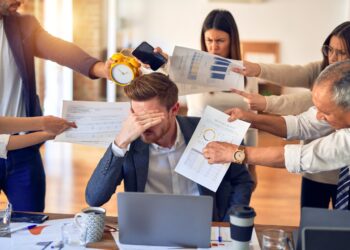 Janeiro Branco: especialistas apontam principais causas da Síndrome de Burnout