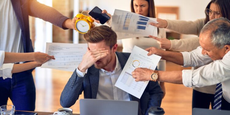 Janeiro Branco: especialistas apontam principais causas da Síndrome de Burnout