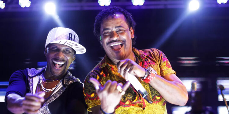 Com Durval, Dennis e Tchan, Bloquinho de Verão agita mais um final de semana em Fortaleza