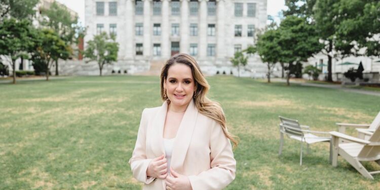 Especialista em Harmonização Orofacial participa de curso avançado na Universidade de Harvard