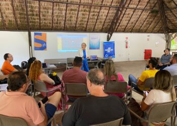 Fecomércio e Sebrae realizam 1ª oficina do projeto de  valorização do potencial turístico da Praia do Futuro