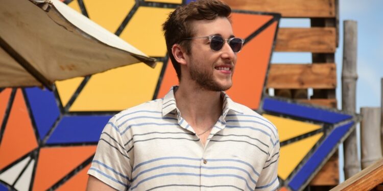 Zefirelli lança campanha promocional de carnaval e dá dicas de estilo para folia 