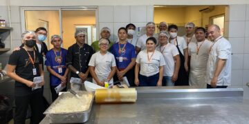 Sushimen do Supermercado Pinheiro participam de treinamento em Fortaleza/CE