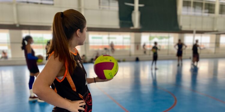 Rede Cuca Vôlei realiza seletiva para time de base feminino