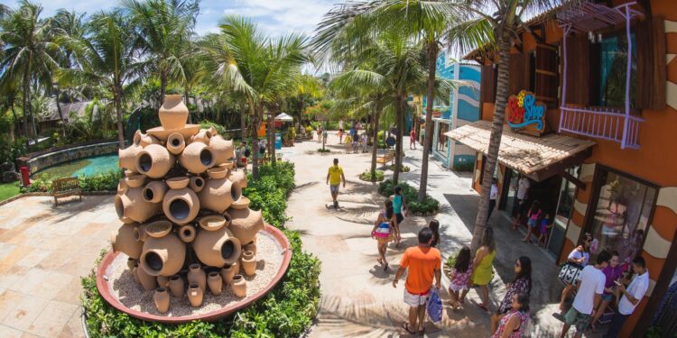 Diversidade de ritmos marca programação da Vila Azul do Mar em março; veja atrações