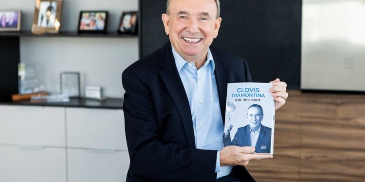 NILO MAIA DISTRIBUIDORA REALIZA EVENTO INÉDITO PARA O SEGMENTO COM A PRESENÇA DO EMPRESÁRIO CLOVIS TRAMONTINA