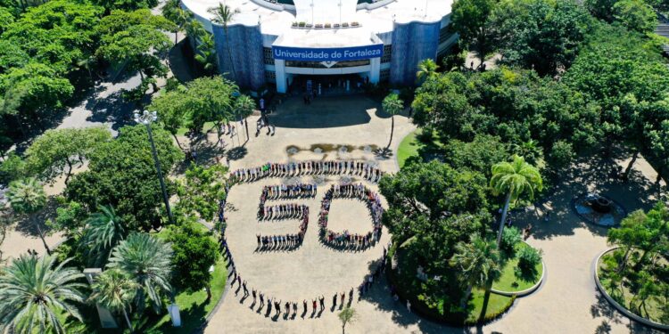 Câmara Municipal de Fortaleza homenageia os 50 anos da Unifor