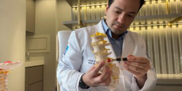 Hérnia de disco limita atividades da pessoa e gera dor, alerta especialista