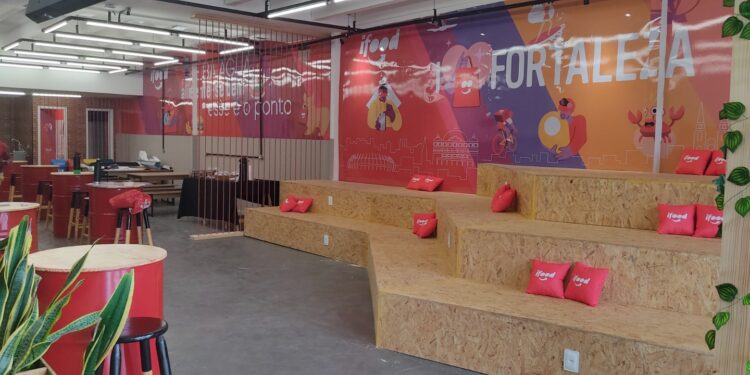iFood inaugura ponto de apoio para entregadores em parceria com o poder público de Fortaleza 