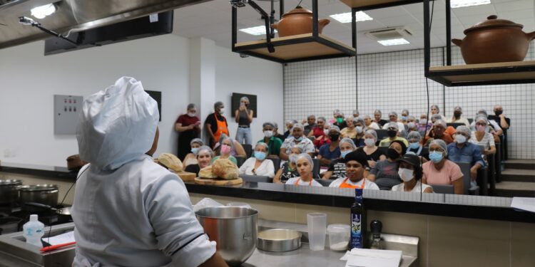 Escola de Gastronomia Social realiza mostra de cultura alimentar