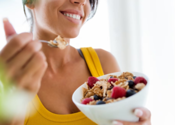 Dia da Saúde e da Nutrição: nutricionista explica por que a alimentação balanceada pode ser aliada em uma rotina intensa