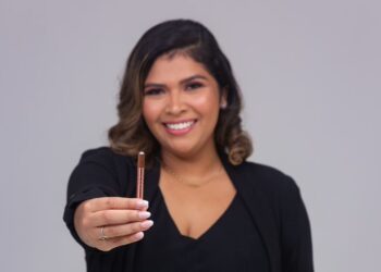 De Jovem Aprendiz à empresária, conheça Clara Oliveira