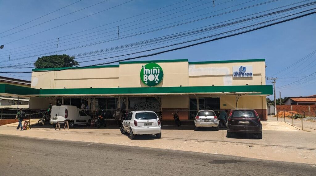 Supermercado: Mini Box Canoa perto de Aracati, Brazil: 10