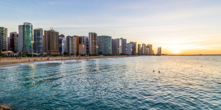 Fortaleza completa 297 anos; confira um guia para curtir a cidade