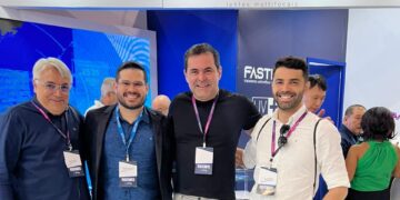 Diretores da Ferrovia Ótica, Allan Sankey e Alex Beserra, participam da maior feira óptica da América Latina