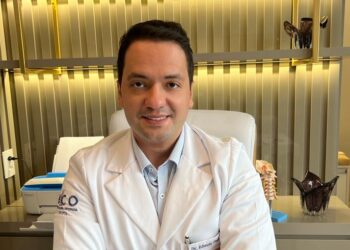 Médico Dr. Rômulo Pinheiro realiza primeira terapia regenerativa da coluna no Ceará